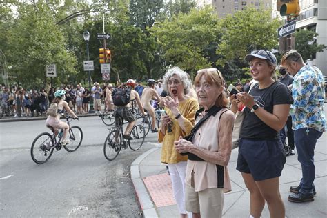 bike nude|NSFW: Pics from the 2023 Philly Naked Bike Ride